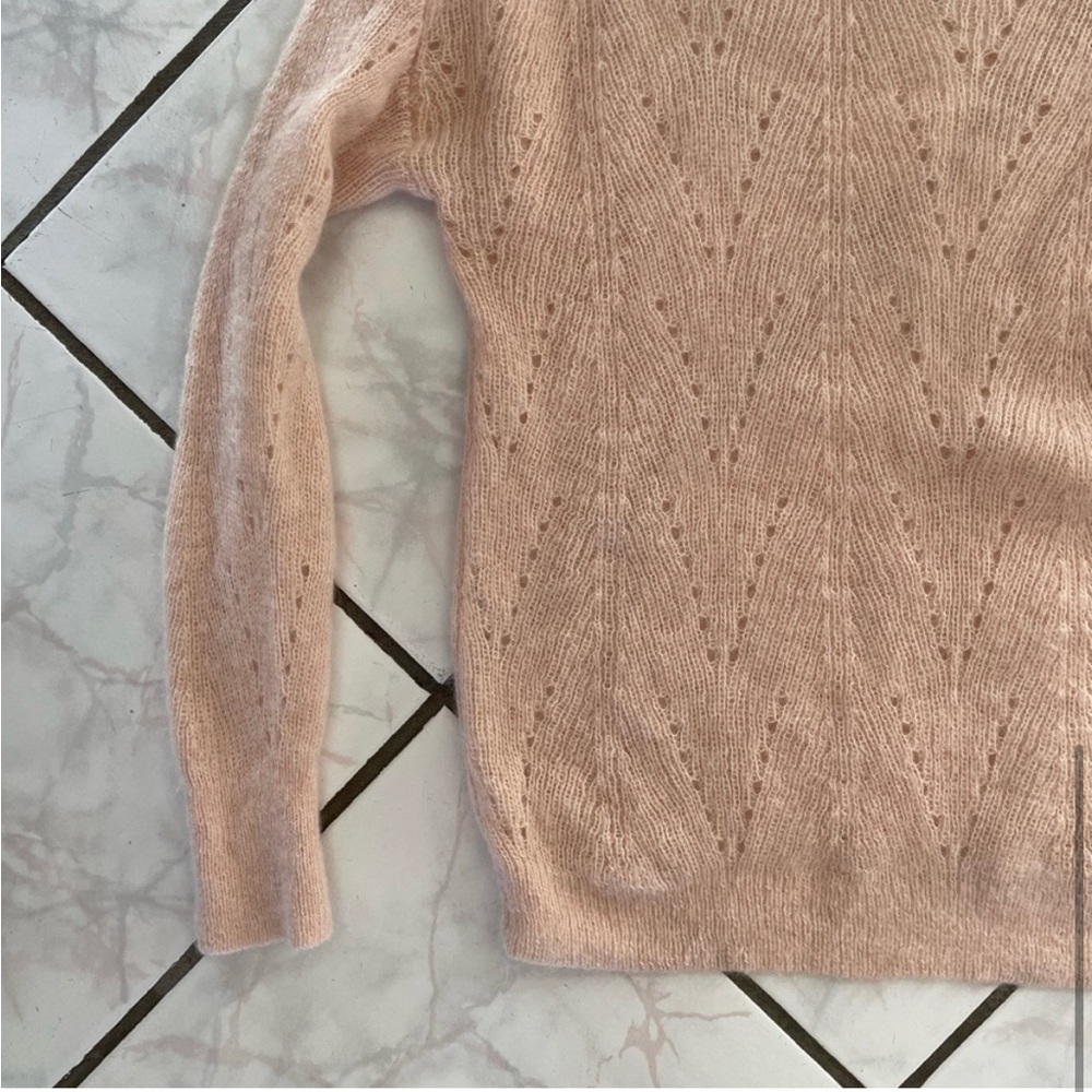 Aritzia Babaton Sweater - NWOT - Picture 4 of 6